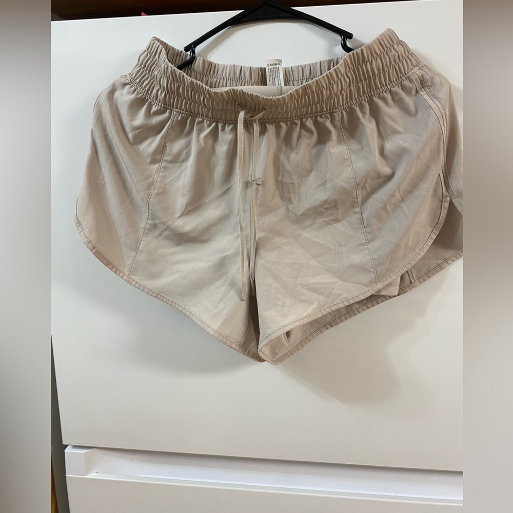 Yogalicious Women's Cream Athletic Shorts